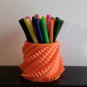 Dragon pen holder